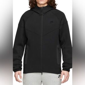 NWOT Nike Sportswear Tech Fleece Windrunner and sweatpants